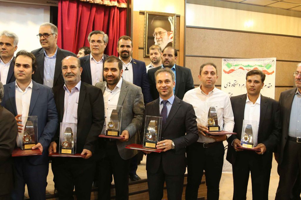 آذرخش باز هم واحد نمونه صنعت و معدن شد