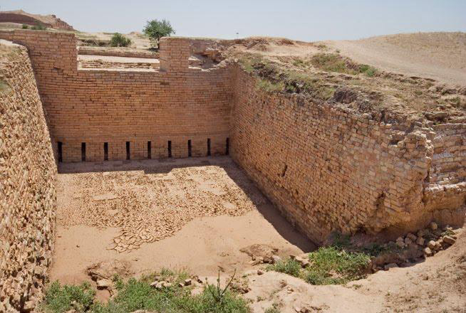 سیستم آبرسانی زیگورات چغازنبیل شاهکار معماری آجری ایرانی