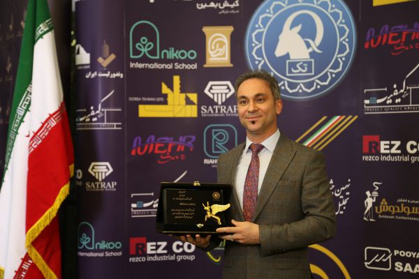 کسب عنوان نشان "تولیدکننده برتر" توسط آذرخش در جشنواره تولید ملی افتخار ملی 1400