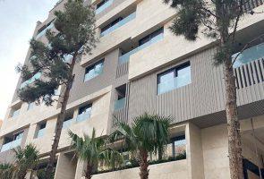 نمای ترکیبی سنگ و آجر آذرخش