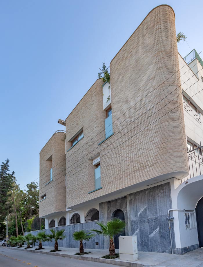 نما آجری با اجر نما آذرخش