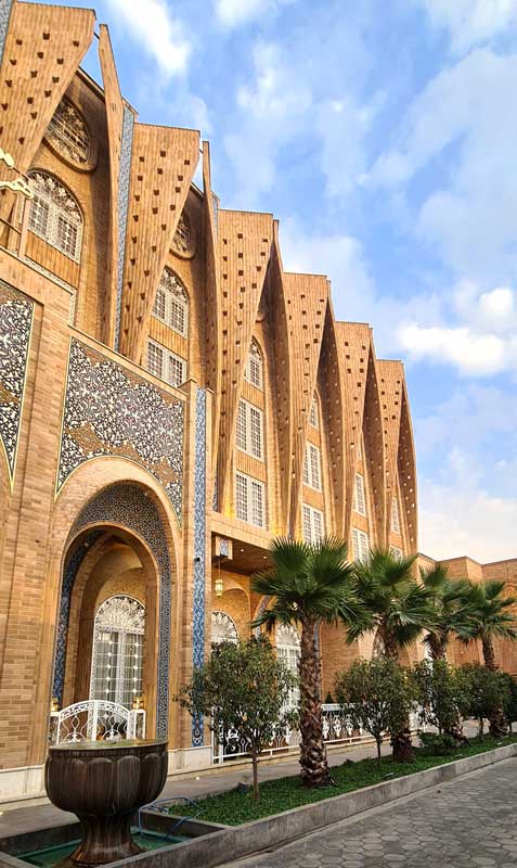 آجر نسوز شاموتی نما AP40- هتل چهار باغ اصفهان